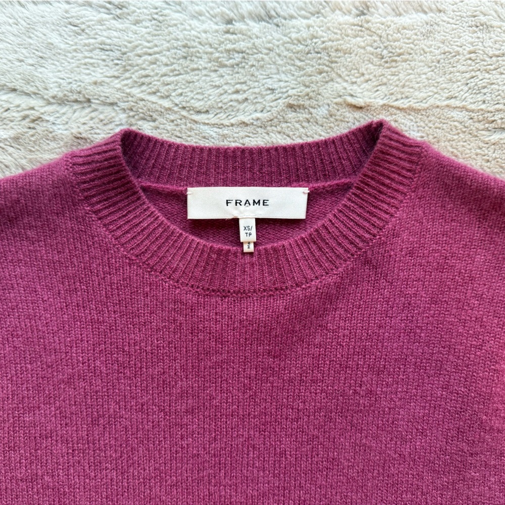 NWOT  FRAME Ruched Sleeve 100% Cashmere Sweater in Dragon Fruit - Picture 8 of 10